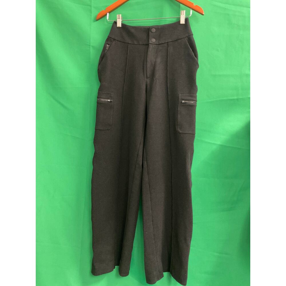 Athleta Women’s charcoal gray Venice Heathered Cargo pants size 2